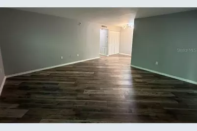 5800 Hollywood Boulevard #324, Sarasota, FL 34231 - Photo 3