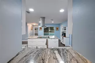 2411 Ridge Ave, Sarasota, FL 34235 - Photo 13