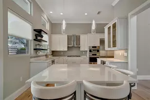 1511 N Lake Shore Dr, Sarasota, FL 34231 - Photo 11