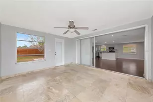2707 Bigelow Dr, Sarasota, FL 34239 - Photo 23