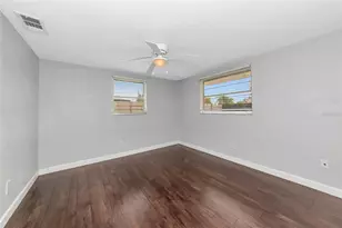 2707 Bigelow Dr, Sarasota, FL 34239 - Photo 19