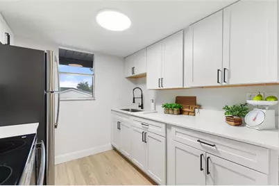 10800 US Highway 19 N #203, Pinellas Park, FL 33782 - Photo 9