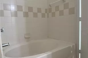 5521 Rosehill Rd, Sarasota, FL 34233 - Photo 13