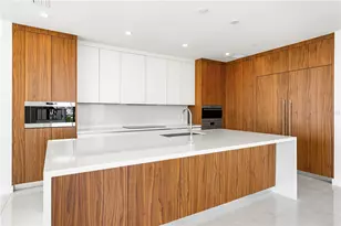 111 Golden Gate Point, Sarasota, FL 34236 - Photo 9