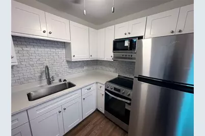 3101 Bee Ridge Road #208, Sarasota, FL 34239 - Photo 7