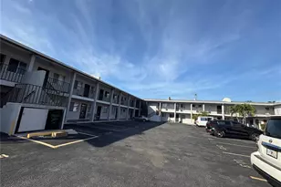 3101 Bee Ridge Rd, Sarasota, FL 34239 - Photo 3