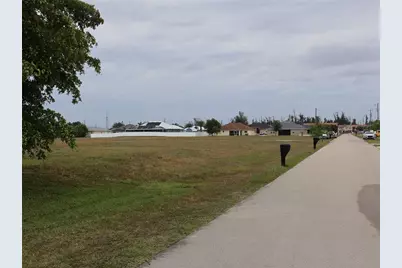 1321 SW 21st Avenue, Cape Coral, FL 33991 - Photo 3