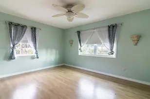 1502 13th St W, Bradenton, FL 34205 - Photo 11