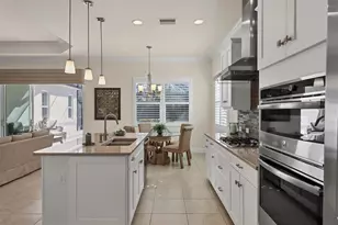 3620 Woodcliff Lk Ter, Sarasota, FL 34243 - Photo 11