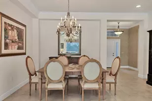 3620 Woodcliff Lk Ter, Sarasota, FL 34243 - Photo 19