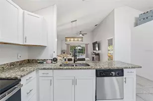 4003 38th St W, Bradenton, FL 34205 - Photo 15