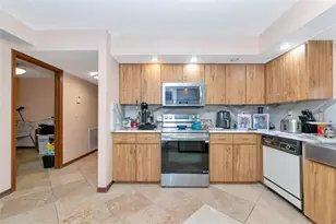 2500 Bern Creek Loop, Sarasota, FL 34240 - Photo 13