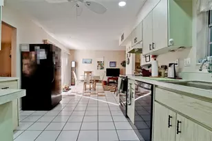 6809 9th Ave W, Bradenton, FL 34209 - Photo 17
