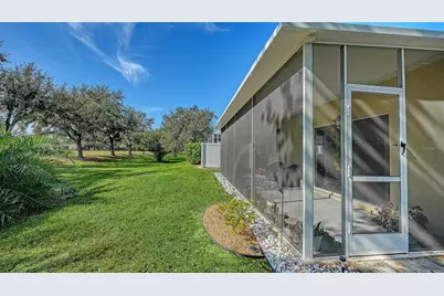 201 28th Street W, Palmetto, FL 34221 - Photo 3