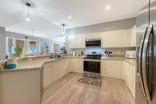 201 28th St W, Palmetto, FL 34221 - Photo 15