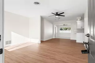 354 Burke Rd, Venice, FL 34293 - Photo 5