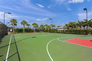 1274 Burgos Dr, Sarasota, FL 34238 - Photo 43