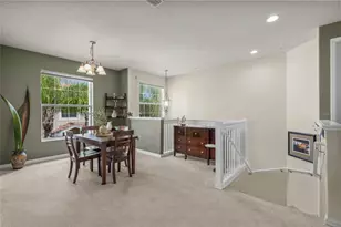 1274 Burgos Dr, Sarasota, FL 34238 - Photo 9