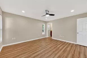 3615 Dunbar Dr, Sarasota, FL 34232 - Photo 25