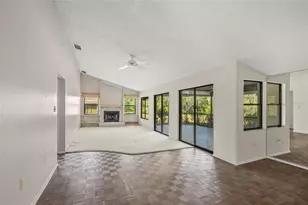 4113 Carriage Dr, Sarasota, FL 34241 - Photo 15
