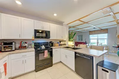 7513 W Lenox Circle, Punta Gorda, FL 33950 - Photo 11