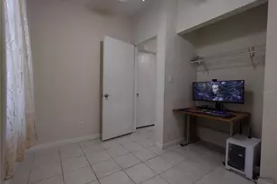 312 W Cornelius Cir, Sarasota, FL 34232 - Photo 53