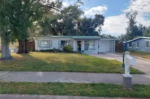 312 W Cornelius Cir, Sarasota, FL 34232 - Photo 7