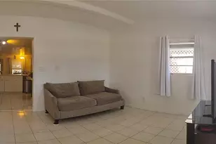 312 W Cornelius Cir, Sarasota, FL 34232 - Photo 15