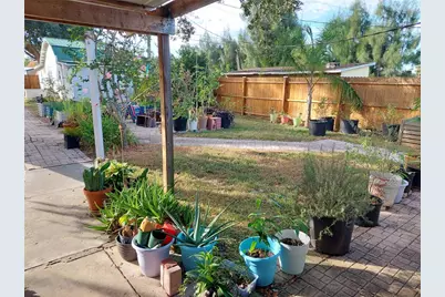 312 W Cornelius Circle, Sarasota, FL 34232 - Photo 11