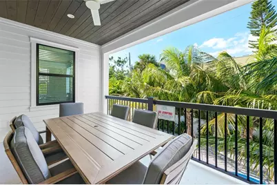 211 Grant Drive, Sarasota, FL 34236 - Photo 15