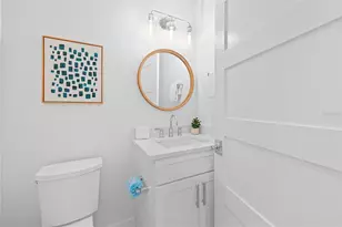 211 Grant Dr, Sarasota, FL 34236 - Photo 27