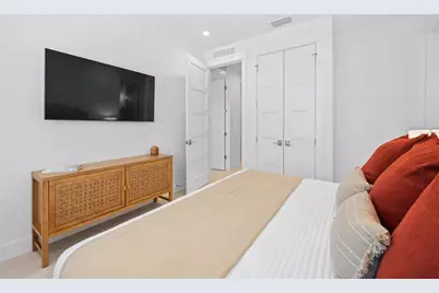 211 Grant Drive, Sarasota, FL 34236 - Photo 23