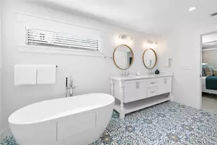 211 Grant Dr, Sarasota, FL 34236 - Photo 43