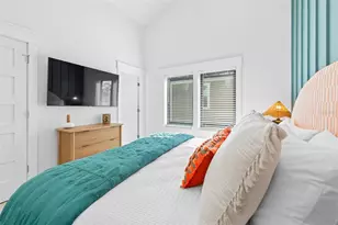 211 Grant Dr, Sarasota, FL 34236 - Photo 47