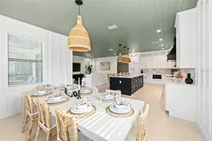 211 Grant Dr, Sarasota, FL 34236 - Photo 13