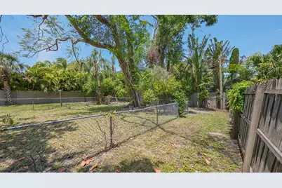 1931 Bahia Vista Street, Sarasota, FL 34239 - Photo 19