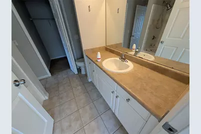 5531 Rosehill Road #203, Sarasota, FL 34233 - Photo 7