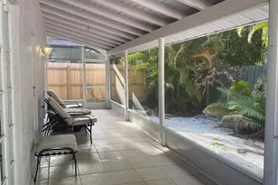 2338 Tami Sola St, Sarasota, FL 34237 - Photo 3