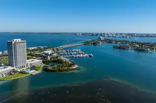 526 N Spoonbill Dr, Sarasota, FL 34236 - Photo 29