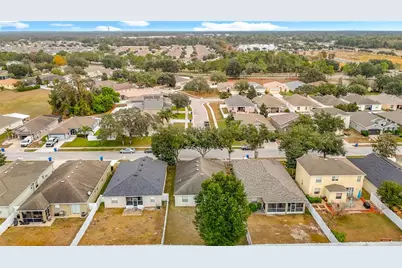 221 Fairmont Drive, Spring Hill, FL 34609 - Photo 25