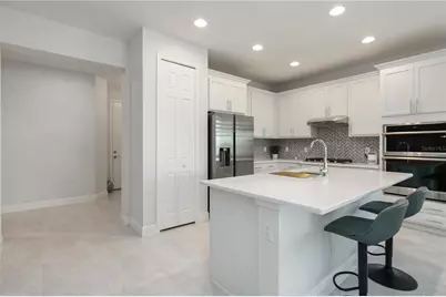 223 Okeeffe Circle, Bradenton, FL 34212 - Photo 7