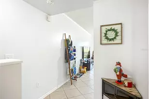 4990 Baraldi Cir, Sarasota, FL 34235 - Photo 5