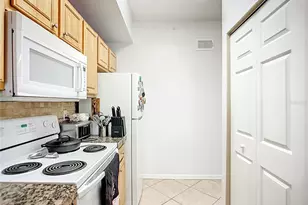 4990 Baraldi Cir, Sarasota, FL 34235 - Photo 7