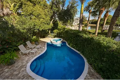 1749 Lincoln Park Circle, Sarasota, FL 34236 - Photo 29