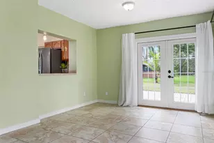 4228 Francis Bacon Ln, Sarasota, FL 34241 - Photo 15