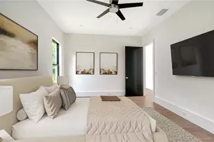 1429 N Lake Shore Dr, Sarasota, FL 34231 - Photo 25