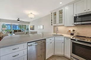 4370 Chatham Dr, Longboat Key, FL 34228 - Photo 5