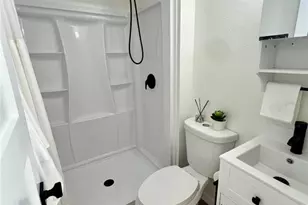 4851 W Gandy Blvd, Tampa, FL 33611 - Photo 11