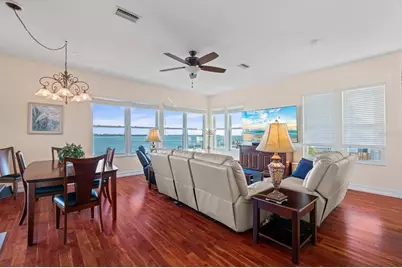 110 6th Street S, Bradenton Beach, FL 34217 - Photo 11