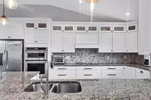 1003 45th St E, Bradenton, FL 34208 - Photo 19